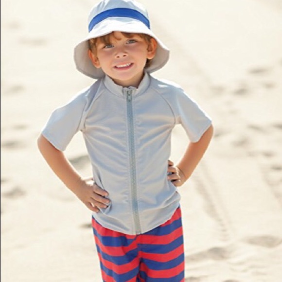 Swim Zip rash guard and board shorts, NWT size 9 - Picture 1 of 4